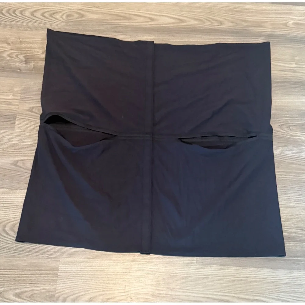 Lululemon Vinyasa Scarf Black Rulu Snap Wrap Multi Way Infinity Scarf size OS